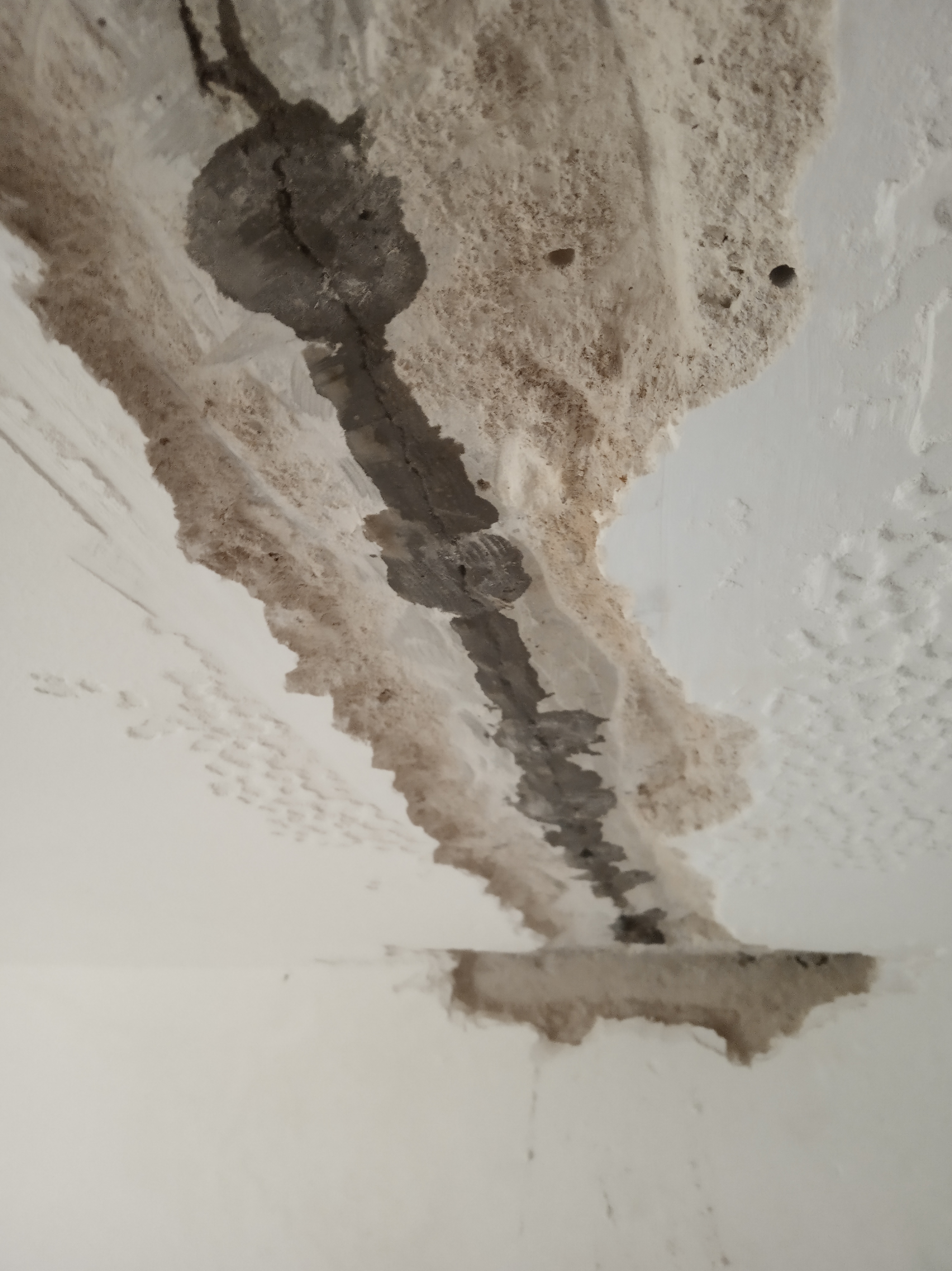 怀化楼板裂缝修复及加固施工方案
